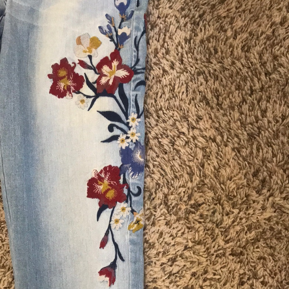 Jeans - Picture 2 of 3